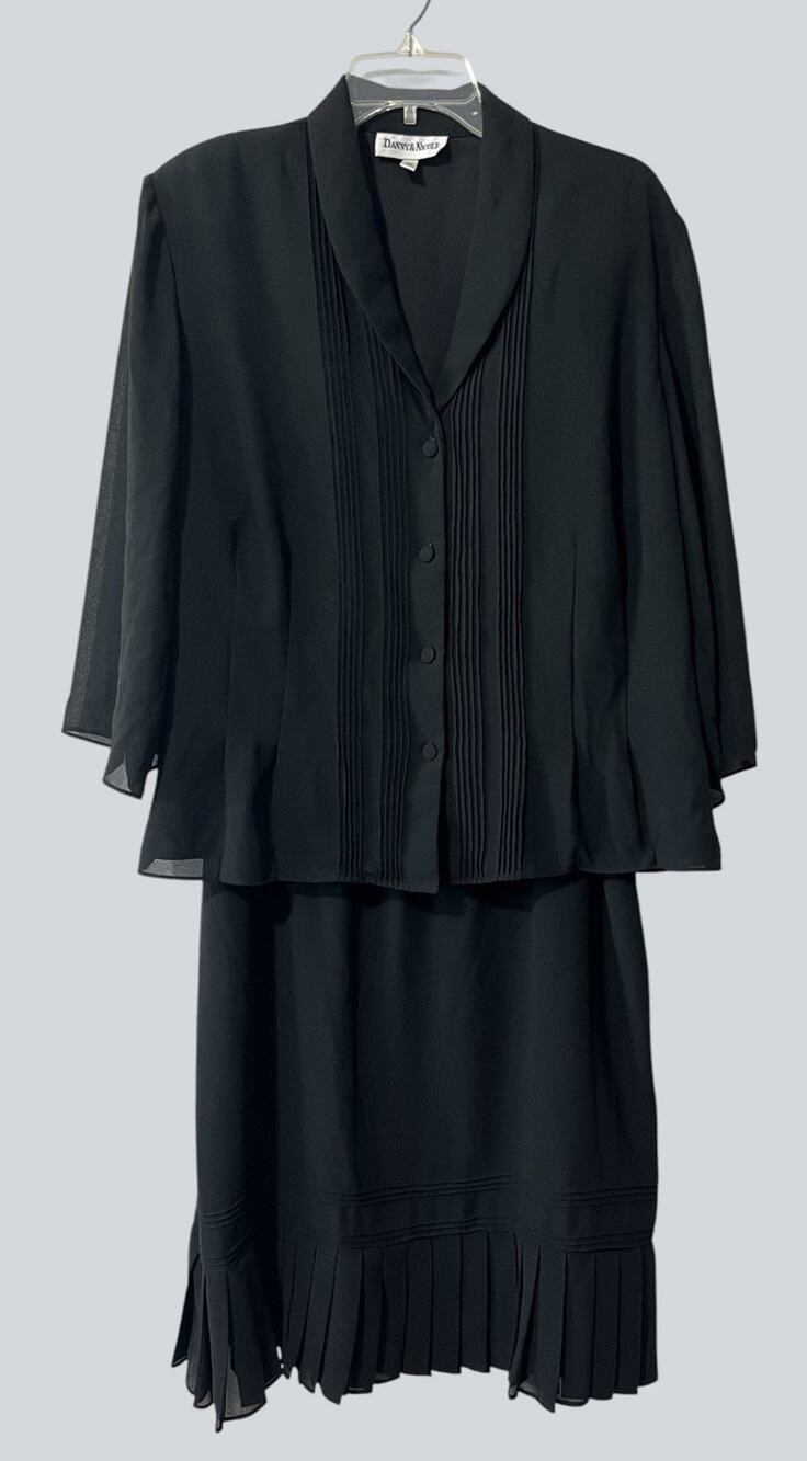 Danny Nicole Women’s 18W Black 2 Pc Skirt Suit Set Pleated Jacket Top and Skirt